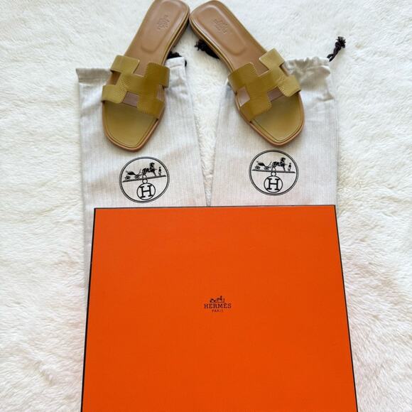 NEW!!! Hermes Oran Women Sandals Yellow size 41.5 EU or 9.5 Authentic 950$ - Picture 2 of 7
